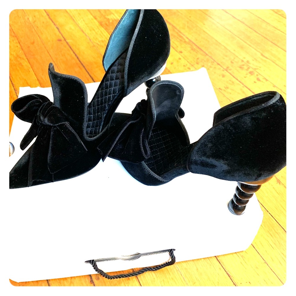Tory Burch Clara velvet heels (size 10.5)